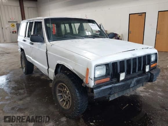 ✅ 1997 Jeep Cherokee SE • VIN: 1J4FJ28S1VL528218 • Lot: 41931137. Wystawiony na IAAI z przebiegiem 210 196 mil. Bezpłatny archiwum sprzedaży aukcyjnych z USA i szczegółowy raport historii pojazdu na DreamBid. Zdjęcie 1.