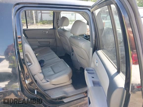 ✅ 2012 Honda Pilot EX-L • VIN: 5FNYF4H5XCB068241 • Lot: 43000691. Wystawiony na IAAI z przebiegiem 185 080 mil. Bezpłatny archiwum sprzedaży aukcyjnych z USA i szczegółowy raport historii pojazdu na DreamBid. Zdjęcie 8.