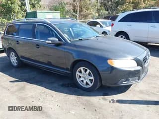 ✅ 2010 Volvo V70 • VIN: YV1960BWXA1133314 • Lot: 41870470. Listed on IAAI with 206,003 mi. Free auction sales archive from the USA and detailed vehicle history report at DreamBid. Image 1.