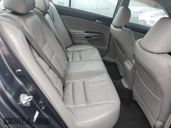 2009 Honda Accord EX-L z VIN 1HGCP36869A016381, wystawiony jako Copart lot #90391545 z przebiegiem Nie podano mil oraz Czysty tytuł • Clean title. Historia ofert i sprzedaży dostępna na DreamBid. Obrazek 10.