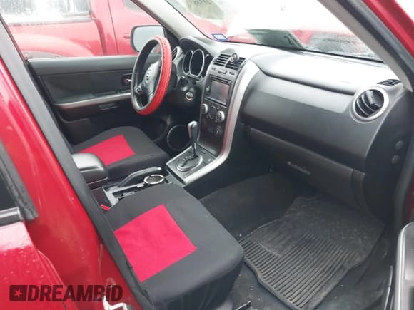 ✅ 2013 Suzuki Grand Vitara Premium • VIN: JS3TE0D64D4100244 • Lot: 41388355. Listed on IAAI with 179,620 mi. Free auction sales archive from the USA and detailed vehicle history report at DreamBid. Image 5.