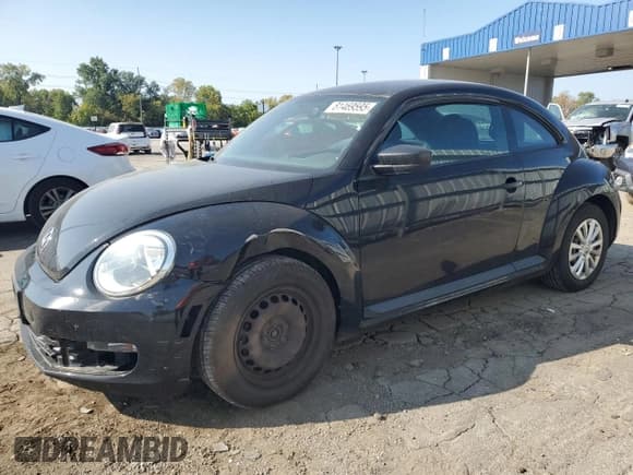 ✅ 2013 Volkswagen Beetle 2.5L • VIN: 3VWFP7ATXDM644600 • Lot: 81469595. Listed on Copart with 196,042 mi. Free auction sales archive from the USA and detailed vehicle history report at DreamBid. Image 1.