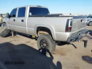 ✅ 2005 Chevrolet Silverado 2500HD Work Truck • VIN: 1GCHK23235F814332 • Lot: 43574421. Wystawiony na IAAI z przebiegiem 196 560 mil. Bezpłatny archiwum sprzedaży aukcyjnych z USA i szczegółowy raport historii pojazdu na DreamBid. Zdjęcie 3.