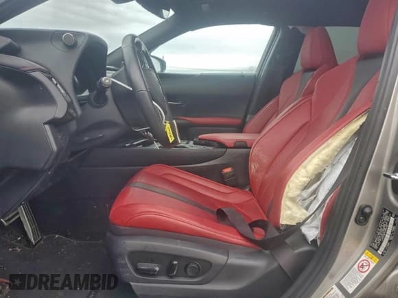 ✅ 2019 Lexus UX 250h • VIN: JTHU9JBH7K2002284 • Лот: 95998495. Опубликован ранее на Copart с пробегом Не указан. Бесплатный доступ к архиву аукционных продаж из США и подробный отчёт об истории автомобиля на DreamBid. Изображение 7.