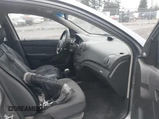 ✅ 2007 Chevrolet Aveo • VIN: KL1TD55647B160576 • Lot: 41610551. Wystawiony na IAAI z przebiegiem 225 444 mil. Bezpłatny archiwum sprzedaży aukcyjnych z USA i szczegółowy raport historii pojazdu na DreamBid. Zdjęcie 5.