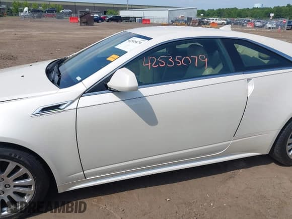 ✅ 2014 Cadillac CTS Performance • VIN: 1G6DG1E36E0124371 • Lot: 42535079. Listed on IAAI with 51,351 mi. Free auction sales archive from the USA and detailed vehicle history report at DreamBid. Image 15.