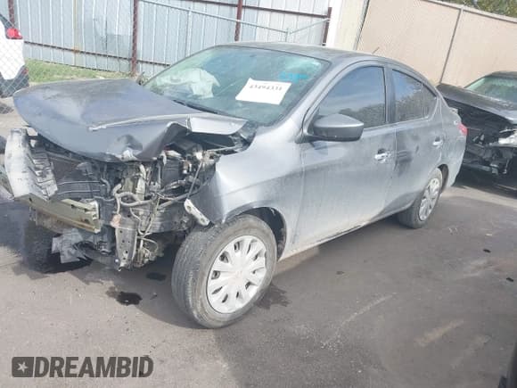 ✅ 2016 Nissan Versa SL • VIN: 3N1CN7AP5GL897870 • Lot: 43494331. Listed on IAAI with 197,062 mi. Free auction sales archive from the USA and detailed vehicle history report at DreamBid. Image 2.