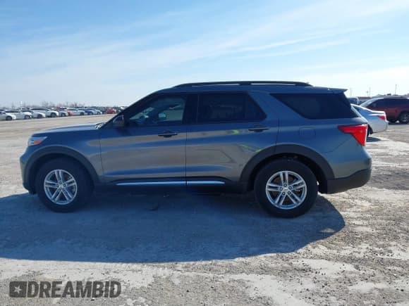 ✅ 2024 Ford Explorer XLT • VIN: 1FMSK7DH5RGA08977 • Lot: 41387663. Wystawiony na IAAI z przebiegiem 14 205 mil. Bezpłatny archiwum sprzedaży aukcyjnych z USA i szczegółowy raport historii pojazdu na DreamBid. Zdjęcie 14.