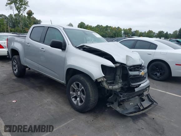 ✅ 2018 Chevrolet Colorado 4WD Z71 • VIN: 1GCGTDEN1J1139485 • Лот: 40330792. Опубликован ранее на IAAI с пробегом 107 078 миль. Бесплатный доступ к архиву аукционных продаж из США и подробный отчёт об истории автомобиля на DreamBid. Изображение 1.