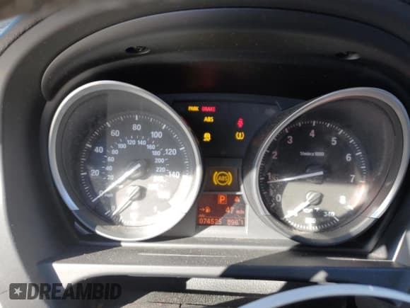 ✅ 2011 BMW Z4 sDrive30i • VIN: WBALM5C56BE378638 • Lot: 89139045. Listed on Copart with 74,525 mi. Free auction sales archive from the USA and detailed vehicle history report at DreamBid. Image 9.