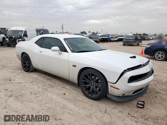 ✅ 2020 Dodge Challenger R/T 50th Anniversary • VIN: 2C3CDZBT8LH118685 • Lot: 65380745. Wystawiony na Copart z przebiegiem 90 354 mil. Bezpłatny archiwum sprzedaży aukcyjnych z USA i szczegółowy raport historii pojazdu na DreamBid. Zdjęcie 4.