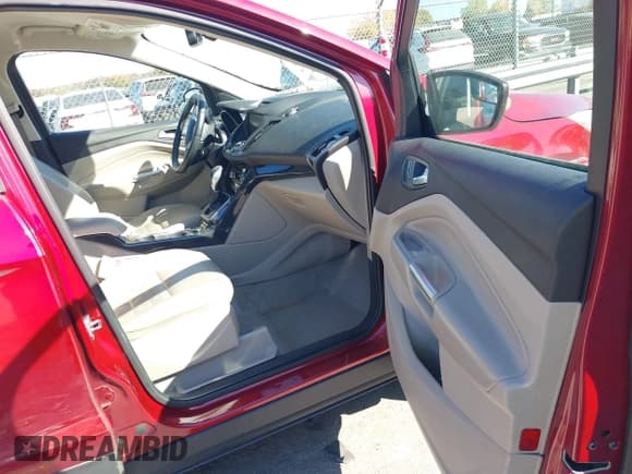 ✅ 2014 Ford Escape Titanium • VIN: 1FMCU0J98EUB76126 • Lot: 43602306. Wystawiony na IAAI z przebiegiem 185 290 mil. Bezpłatny archiwum sprzedaży aukcyjnych z USA i szczegółowy raport historii pojazdu na DreamBid. Zdjęcie 5.