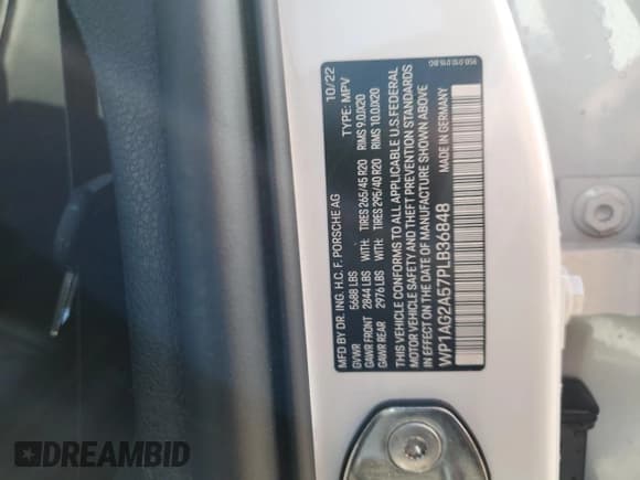 ✅ 2023 Porsche Macan S • VIN: WP1AG2A57PLB36848 • Lot: 84565295. Listed on Copart with 32,983 mi. Free auction sales archive from the USA and detailed vehicle history report at DreamBid. Image 12.