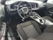 ✅ 2020 Dodge Challenger SXT • VIN: 2C3CDZAG3LH206693 • Lot: 69615274. Wystawiony na Copart z przebiegiem 64 672 mil. Bezpłatny archiwum sprzedaży aukcyjnych z USA i szczegółowy raport historii pojazdu na DreamBid. Zdjęcie 8.