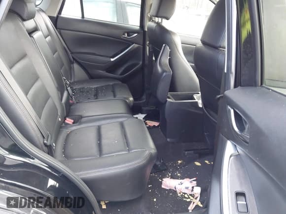 ✅ 2016 Mazda CX-5 Grand Touring • VIN: JM3KE4DY8G0834567 • Lot: 43837311. Wystawiony na IAAI z przebiegiem Nie podano. Bezpłatny archiwum sprzedaży aukcyjnych z USA i szczegółowy raport historii pojazdu na DreamBid. Zdjęcie 8.