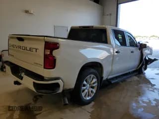 ✅ 2020 Chevrolet Silverado 1500 Custom • VIN: 3GCPWBEH5LG202503 • Lot: 72916544. Wystawiony na Copart z przebiegiem 333 333 mil. Bezpłatny archiwum sprzedaży aukcyjnych z USA i szczegółowy raport historii pojazdu na DreamBid. Zdjęcie 3.