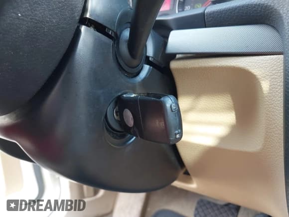 ✅ 2008 Volkswagen Jetta SE • VIN: 3VWRM71K08M108404 • Lot: 41595159. Listed on IAAI with 125,031 mi. Free auction sales archive from the USA and detailed vehicle history report at DreamBid. Image 11.