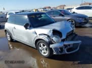 ✅ 2010 MINI Hardtop • VIN: WMWMF3C50ATU79123 • Lot: 43816266. Wystawiony na IAAI z przebiegiem 101 137 mil. Bezpłatny archiwum sprzedaży aukcyjnych z USA i szczegółowy raport historii pojazdu na DreamBid. Zdjęcie 1.