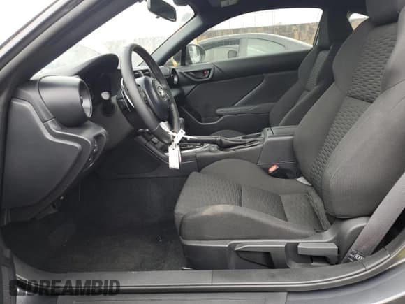 ✅ 2024 Toyota 86 • VIN: JF1ZNBB15R8754588 • Lot: 84283235. Listed on Copart with 4,451 mi. Free auction sales archive from the USA and detailed vehicle history report at DreamBid. Image 7.