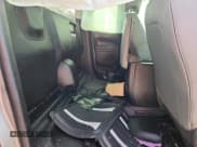 ✅ 2019 Chevrolet Colorado 2WD • VIN: 1GCHSAEA3K1138827 • Lot: 81978555. Wystawiony na Copart z przebiegiem Nie podano. Bezpłatny archiwum sprzedaży aukcyjnych z USA i szczegółowy raport historii pojazdu na DreamBid. Zdjęcie 10.