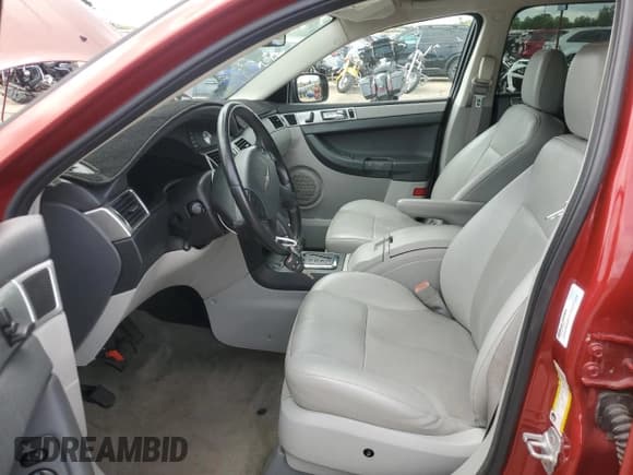 ✅ 2007 Chrysler Pacifica Touring • VIN: 2A8GM68X27R337284 • Лот: 66410585. Опубликован ранее на Copart с пробегом 84 021 миль. Бесплатный доступ к архиву аукционных продаж из США и подробный отчёт об истории автомобиля на DreamBid. Изображение 7.