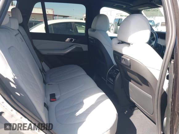 ✅ 2023 BMW X5 sDrive40i • VIN: 5UXCR4C06P9P49752 • Lot: 42023880. Listed on IAAI with 41,126 mi. Free auction sales archive from the USA and detailed vehicle history report at DreamBid. Image 8.