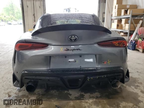 ✅ 2021 Toyota Supra 3.0 • VIN: WZ1DB0C06MW043625 • Лот: 48971283. Опубликован ранее на Copart с пробегом 8 255 миль. Бесплатный доступ к архиву аукционных продаж из США и подробный отчёт об истории автомобиля на DreamBid. Изображение 6.
