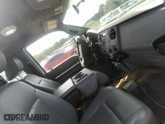 ✅ 2011 Ford F-350 Lariat • VIN: 1FT7X3B62BED03414 • Лот: 43405922. Опубликован ранее на IAAI с пробегом 186 682 миль. Бесплатный доступ к архиву аукционных продаж из США и подробный отчёт об истории автомобиля на DreamBid. Изображение 5.