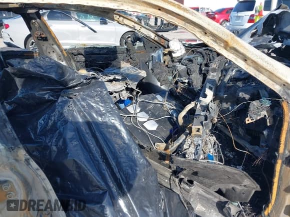 ✅ 2021 Maserati Ghibli S GranLusso • VIN: ZAM57YSLXM1358273 • Лот: 41301533. Опубликован ранее на IAAI с пробегом Не указан. Бесплатный доступ к архиву аукционных продаж из США и подробный отчёт об истории автомобиля на DreamBid. Изображение 5.