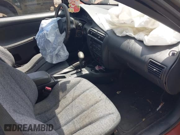 ✅ 2004 Chevrolet Cavalier • VIN: 1G1JC12F647312090 • Lot: 42508207. Listed on IAAI with 137,584 mi. Free auction sales archive from the USA and detailed vehicle history report at DreamBid. Image 5.