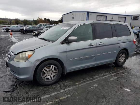 ✅ 2006 Honda Odyssey EX-L • VIN: 5FNRL38696B126828 • Lot: 92945425. Listed on Copart with 205,839 mi. Free auction sales archive from the USA and detailed vehicle history report at DreamBid. Image 1.