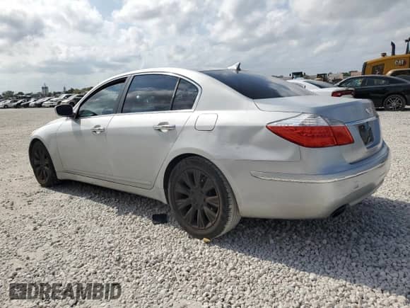 2011 Hyundai Genesis с VIN KMHGC4DE2BU131814, выставлен на аукционе Copart как лот 72397084 с пробегом 205 962 миль миль и На запчасти • Non repairable. История ставок и продаж доступна на DreamBid. Изображение 2.