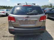 ✅ 2013 Kia Sorento LX • VIN: 5XYKT3A64DG384613 • Lot: 62426725. Listed on Copart with 189,954 mi. Free auction sales archive from the USA and detailed vehicle history report at DreamBid. Image 6.