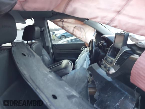 ✅ 2020 GMC Yukon XL Denali • VIN: 1GKS2HKJ9LR162043 • Lot: 41351046. Wystawiony na IAAI z przebiegiem 93 358 mil. Bezpłatny archiwum sprzedaży aukcyjnych z USA i szczegółowy raport historii pojazdu na DreamBid. Zdjęcie 5.