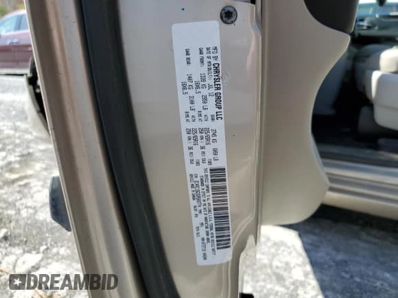 ✅ 2013 Chrysler Town & Country Touring • VIN: 2C4RC1BG3DR503774 • Лот: 90095865. Опубликован ранее на Copart с пробегом 209 429 миль. Бесплатный доступ к архиву аукционных продаж из США и подробный отчёт об истории автомобиля на DreamBid. Изображение 13.