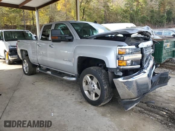 ✅ 2019 Chevrolet Silverado 2500HD Work Truck • VIN: 2GC2KREG0K1144233 • Лот: 90885645. Опубликован ранее на Copart с пробегом 96 705 миль. Бесплатный доступ к архиву аукционных продаж из США и подробный отчёт об истории автомобиля на DreamBid. Изображение 4.