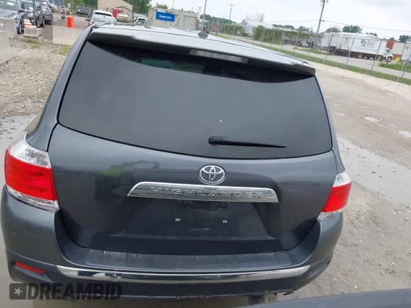 ✅ 2012 Toyota Highlander • VIN: 5TDZA3EH9CS023153 • Лот: 42604803. Опубликован ранее на IAAI с пробегом 121 451 миль. Бесплатный доступ к архиву аукционных продаж из США и подробный отчёт об истории автомобиля на DreamBid. Изображение 16.