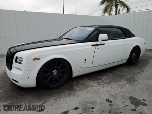 ✅ 2016 Rolls-Royce Drophead Coupe • VIN: SCA682D53GUX75407 • Lot: 74915404. Listed on Copart with Not provided. Free auction sales archive from the USA and detailed vehicle history report at DreamBid. Image 1.
