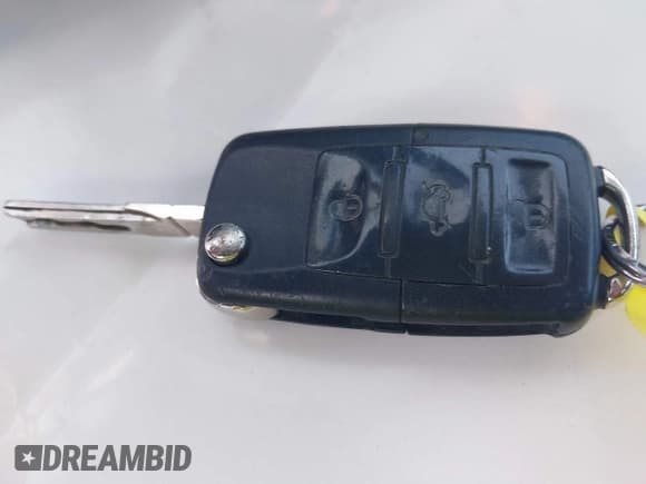 ✅ 2009 Volkswagen Jetta SE • VIN: 3VWRZ71K09M088979 • Lot: 42532075. Listed on IAAI with 179,179 mi. Free auction sales archive from the USA and detailed vehicle history report at DreamBid. Image 11.