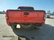 ✅ 2007 Chevrolet Silverado 1500 Work Truck • VIN: 1GCEC19V77Z100149 • Лот: 76168314. Опубликован ранее на Copart с пробегом 196 435 миль. Бесплатный доступ к архиву аукционных продаж из США и подробный отчёт об истории автомобиля на DreamBid. Изображение 6.