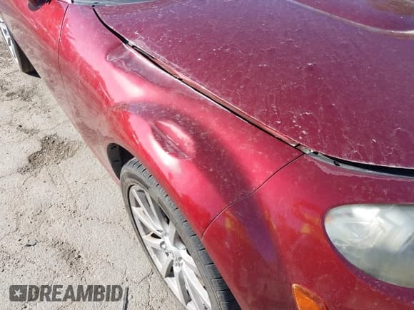 ✅ 2006 Mazda MX-5 Miata MX-5 • VIN: JM1NC25F260120719 • Lot: 43504805. Wystawiony na IAAI z przebiegiem 159 993 mil. Bezpłatny archiwum sprzedaży aukcyjnych z USA i szczegółowy raport historii pojazdu na DreamBid. Zdjęcie 6.