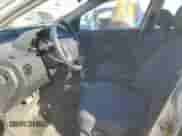 2006 Chevrolet Aveo LS z VIN KL1TD66636B640854, wystawiony jako Copart lot #41710655 z przebiegiem 87 774 mil mil oraz Czysty tytuł • Clean title. Historia ofert i sprzedaży dostępna na DreamBid. Obrazek 7.