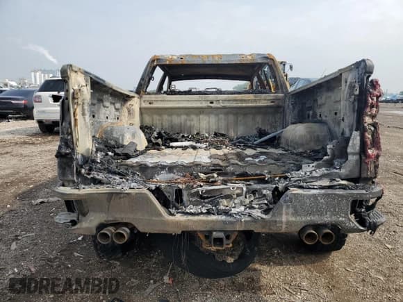 ✅ 2019 Chevrolet Silverado 1500 LT Trail Boss • VIN: 1GCPYFED1KZ146878 • Lot: 59704045. Wystawiony na Copart z przebiegiem Nie podano. Bezpłatny archiwum sprzedaży aukcyjnych z USA i szczegółowy raport historii pojazdu na DreamBid. Zdjęcie 6.