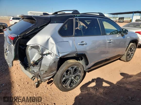 ✅ 2024 Toyota RAV4 XSE • VIN: JTMEB3FV5RD196978 • Лот: 90852765. Опубликован ранее на Copart с пробегом 21 838 миль. Бесплатный доступ к архиву аукционных продаж из США и подробный отчёт об истории автомобиля на DreamBid. Изображение 3.