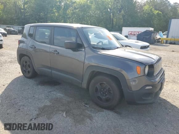 ✅ 2017 Jeep Renegade Sport • VIN: ZACCJAABXHPF04898 • Lot: 52637885. Listed on Copart with 147,198 mi. Free auction sales archive from the USA and detailed vehicle history report at DreamBid. Image 4.