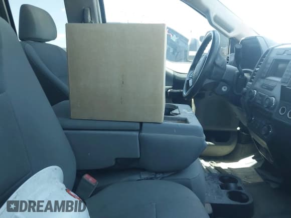 ✅ 2017 Ford F-250 XLT • VIN: 1FT7X2B65HEF18207 • Лот: 43143374. Опубликован ранее на IAAI с пробегом 139 009 миль. Бесплатный доступ к архиву аукционных продаж из США и подробный отчёт об истории автомобиля на DreamBid. Изображение 5.