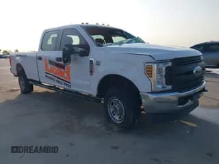 ✅ 2018 Ford F-250 XL • VIN: 1FT7W2B61JEC76881 • Lot: 41909429. Listed on IAAI with 139,316 mi. Free auction sales archive from the USA and detailed vehicle history report at DreamBid. Image 1.