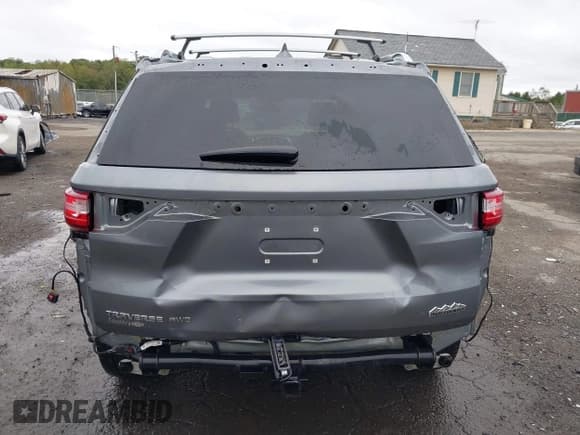 ✅ 2020 Chevrolet Traverse High Country • VIN: 1GNEVNKW0LJ277730 • Lot: 43411309. Wystawiony na IAAI z przebiegiem 54 314 mil. Bezpłatny archiwum sprzedaży aukcyjnych z USA i szczegółowy raport historii pojazdu na DreamBid. Zdjęcie 17.