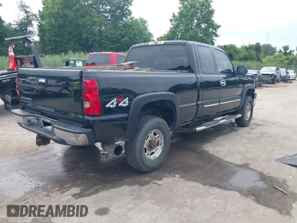 ✅ 2007 Chevrolet Silverado 2500HD LT2 • VIN: 1GCHK29D27E120474 • Лот: 42763588. Опубликован ранее на IAAI с пробегом 253 514 миль. Бесплатный доступ к архиву аукционных продаж из США и подробный отчёт об истории автомобиля на DreamBid. Изображение 4.