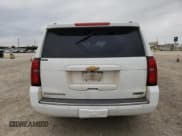 ✅ 2017 Chevrolet Suburban Premier • VIN: 1GNSCJKC1HR383815 • Lot: 75526494. Wystawiony na Copart z przebiegiem 124 147 mil. Bezpłatny archiwum sprzedaży aukcyjnych z USA i szczegółowy raport historii pojazdu na DreamBid. Zdjęcie 6.